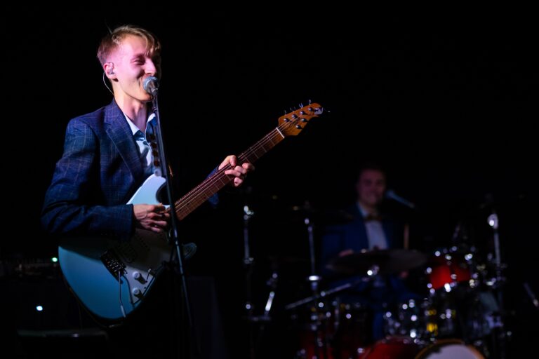 Hugo Kähri, peobänd Kassett, peobänd, kassettbänd, kassettband, tantsubänd, firma, ettevõte, pulm, sünnipäev, kassettband.ee, pulmabänd