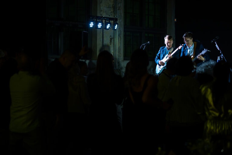 Kitarri soolo live Kassett bänd, peobänd, kassettbänd, kassettband, tantsubänd, firma, ettevõte, pulm, sünnipäev