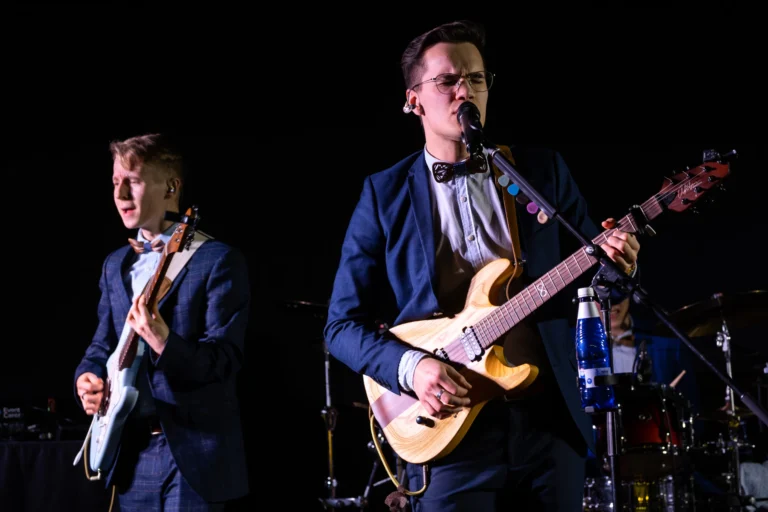 Hugo Kähri, Carlos Liiv, peobänd Kassett, bänd, kassettbänd, kassettband, tantsubänd, firma, ettevõte, pulm, sünnipäev, pulmabänd