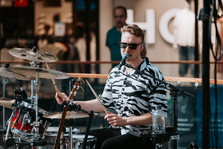 Narva Astri Keskus ettevõtte pidu peole bänd