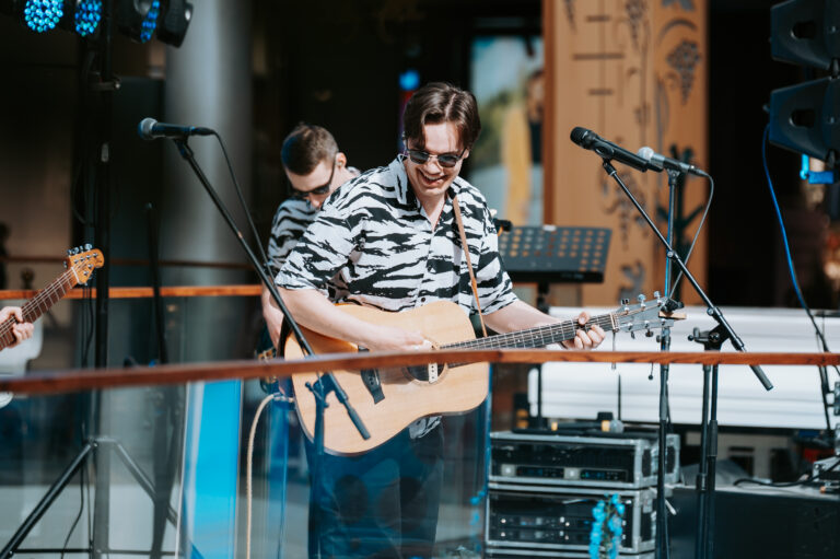 Narva Astri Keskus ettevõtte pidu peole bänd