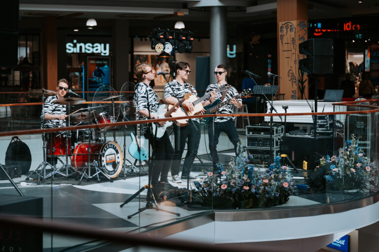 Narva Astri Keskus ettevõtte pidu peole bänd