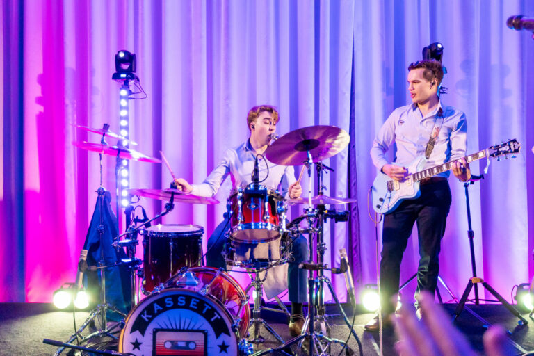 Fotograaf Diana Unt, Kassett bänd